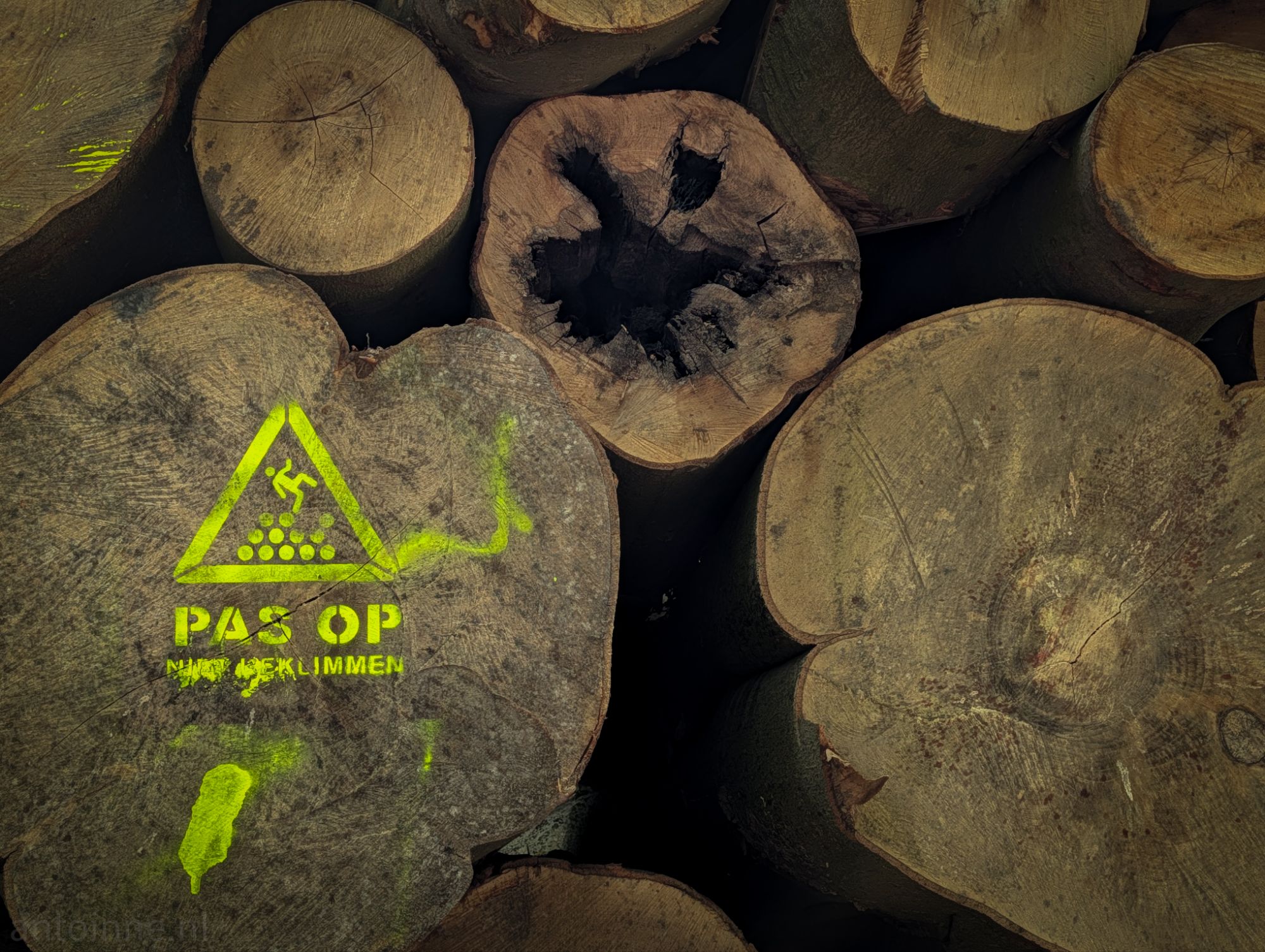 Warning Sign