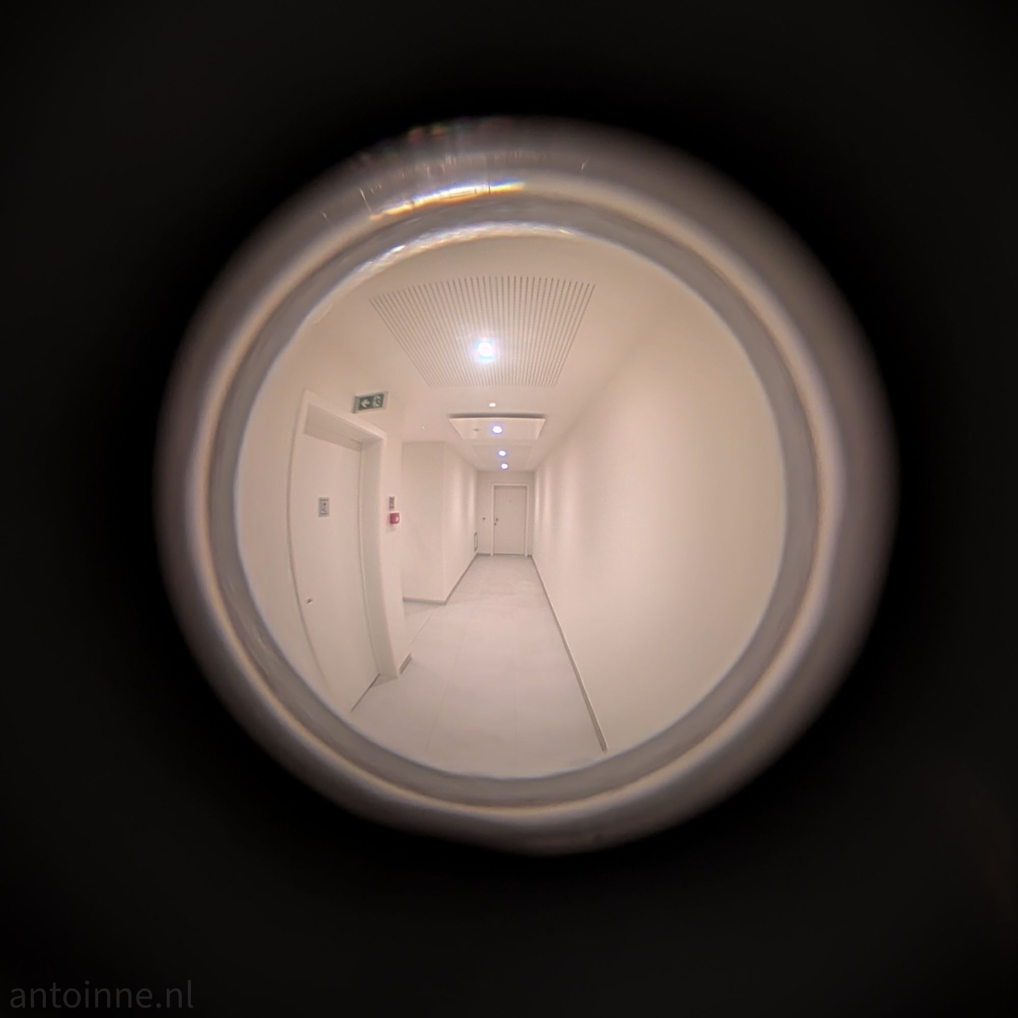 Peephole