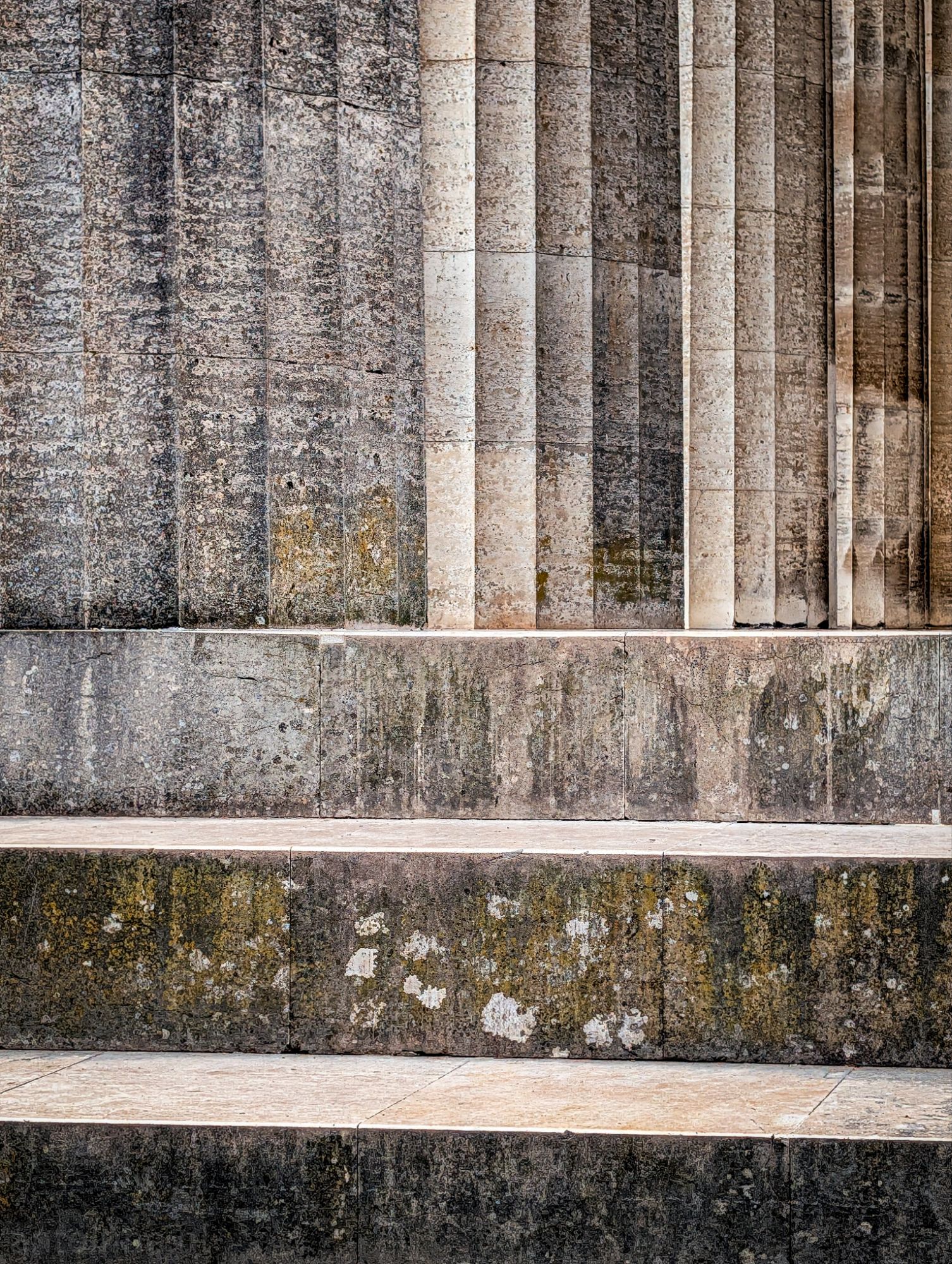 Walhalla (close-up)